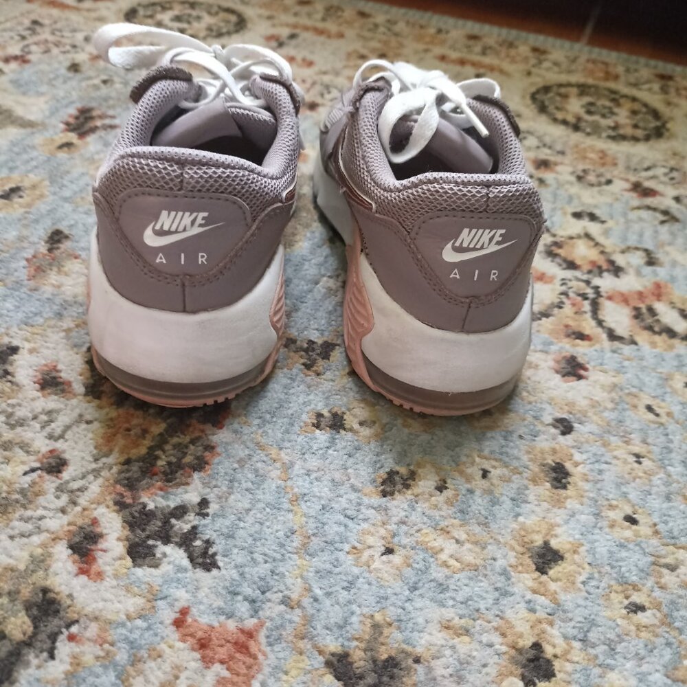 Nike sneakers - Picture 3 of 4